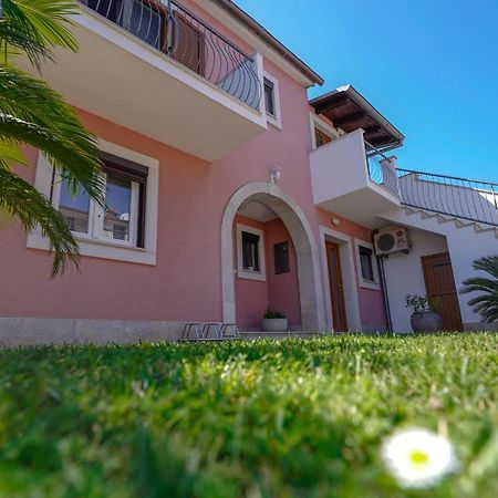 Apartments Palm View Rovinj Luaran gambar