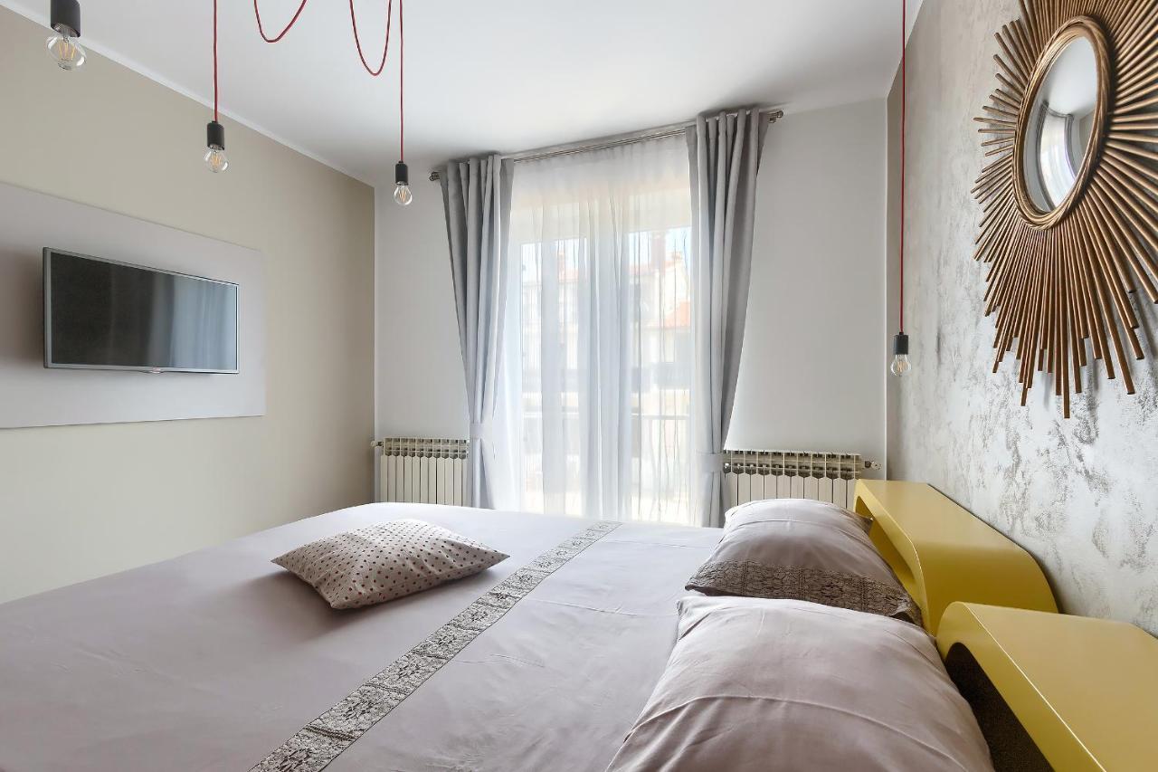 Apartments Palm View Rovinj Luaran gambar
