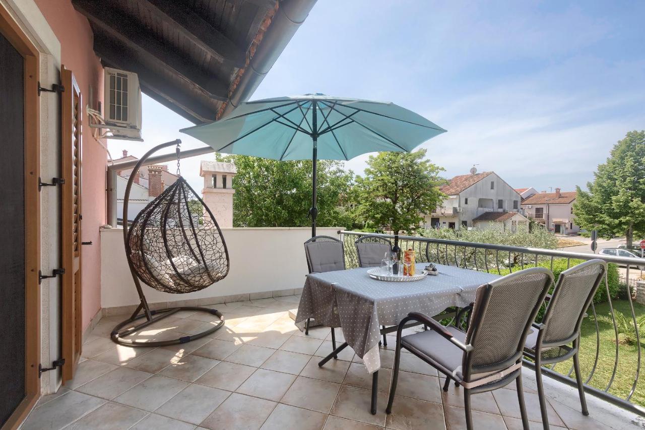 Apartments Palm View Rovinj Luaran gambar