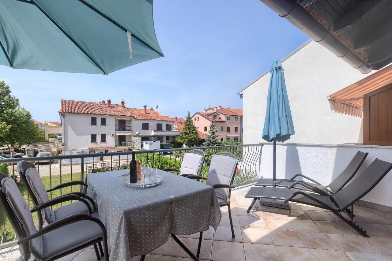 Apartments Palm View Rovinj Luaran gambar
