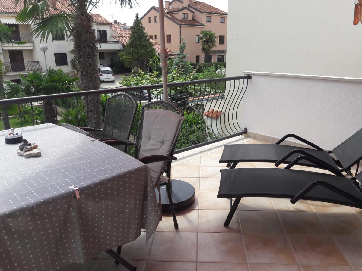 Apartments Palm View Rovinj Luaran gambar