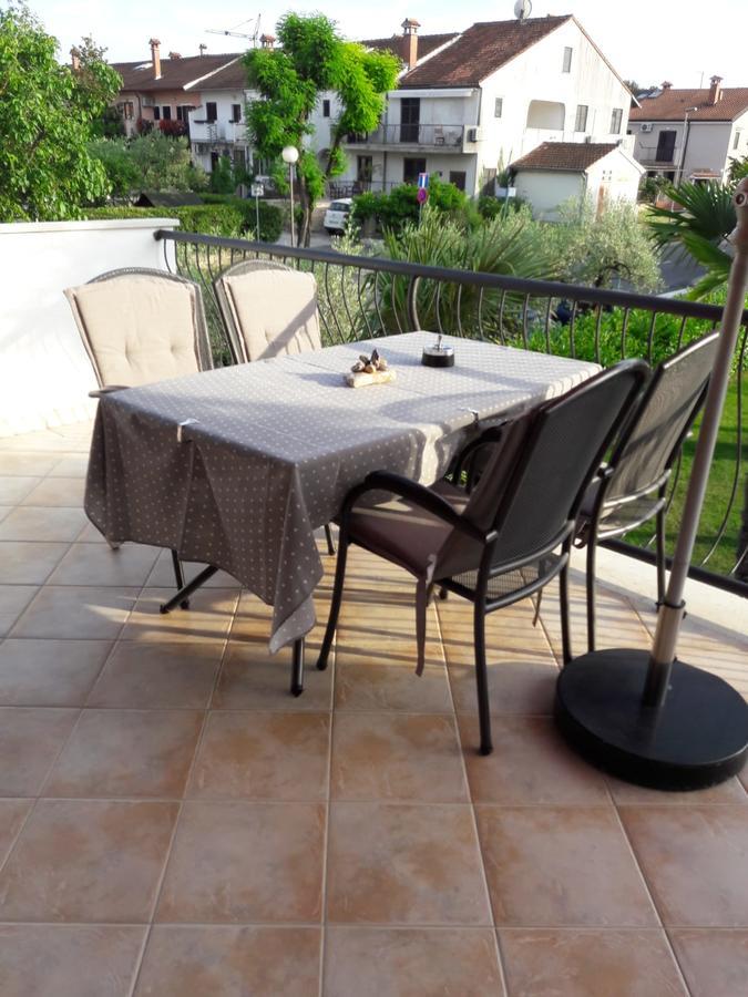 Apartments Palm View Rovinj Luaran gambar